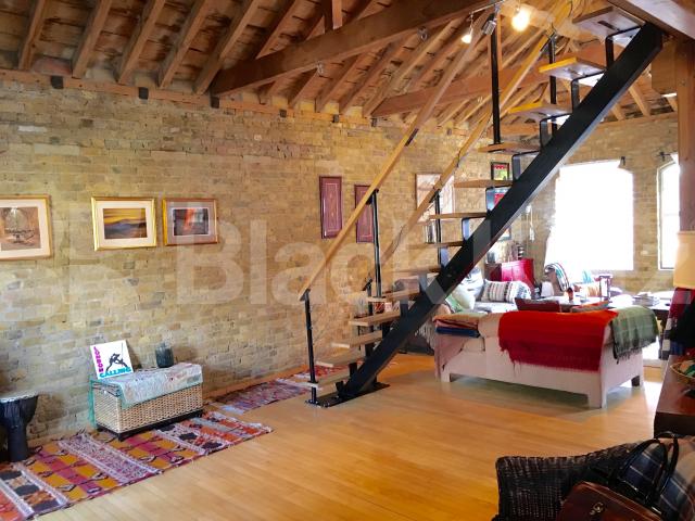 			NEW INSTRUCTION , 1 Bedroom, 1 bath, 1 reception Penthouse			 The Flag Store, Queen Elizabeth Street, Shad Thames